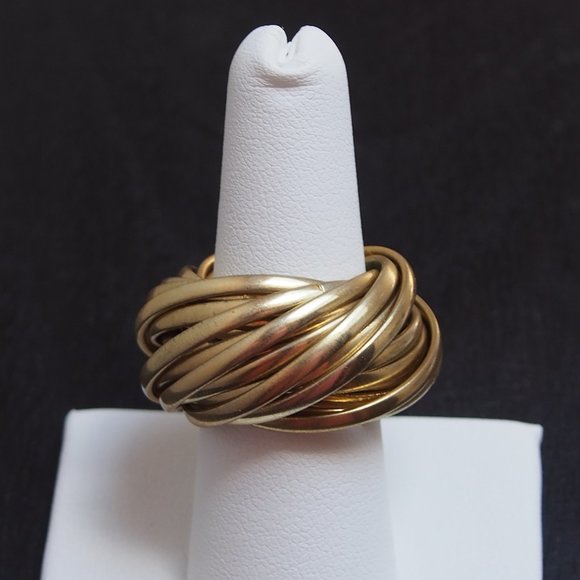 Jewelry - 23 Band Rolling / Interlocking  Stacking Ring